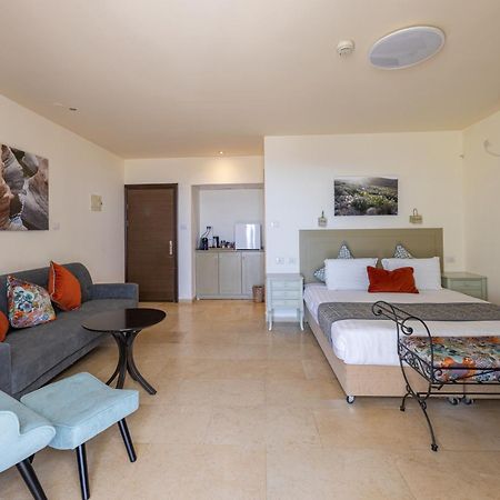 Yehelim Boutique Hotel Арад Екстериор снимка