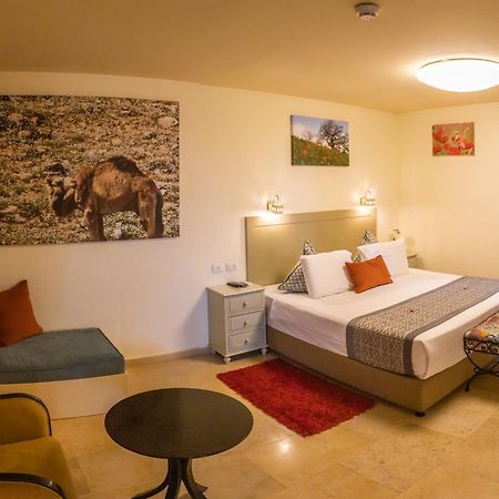 Yehelim Boutique Hotel Арад Екстериор снимка